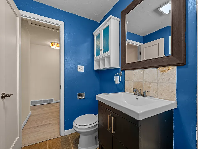2140 Robin Dr — Photo 31