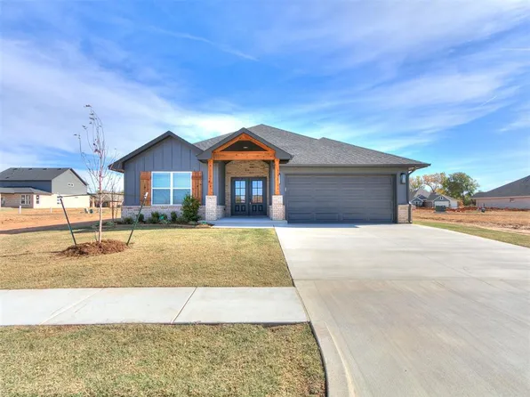 7612 Wilshire Woods Dr, Yukon, OK 73099