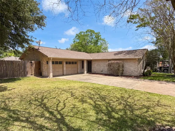 522 27th Ave N, Texas City, TX 77590