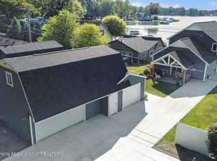 9862 Zukey Dr, Pinckney, MI 48169