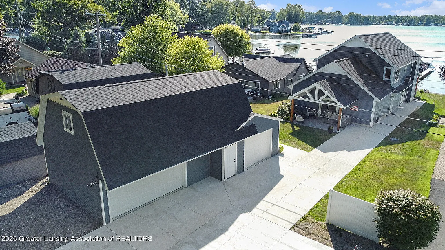 9862 Zukey Dr photo 1