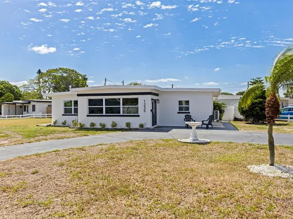 1235 45th St N, Saint Petersburg, FL 33713