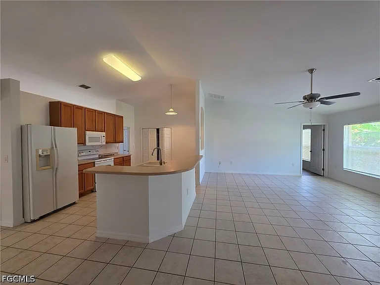 1014 NW 31st Pl — Photo 12