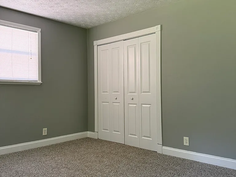 5044 Oakside Dr — Photo 9