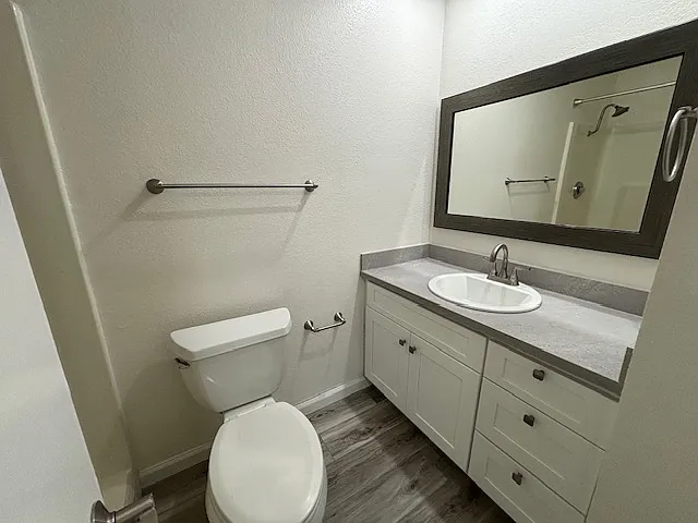 Lake View Terrace — Photo 23