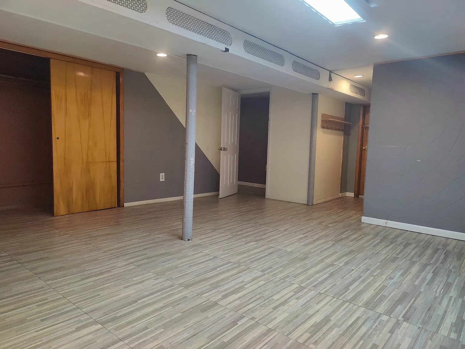 1 bed, 900 sqft, $1,800 — Photo 1