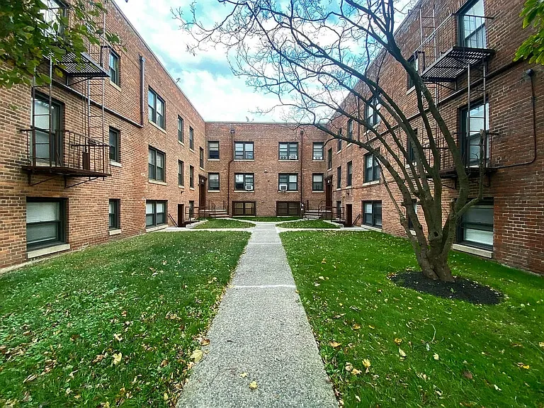 116 S Grove St #B1 — Photo 8