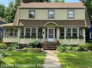 4039 Bluestone Rd, Cleveland Heights, OH 44121