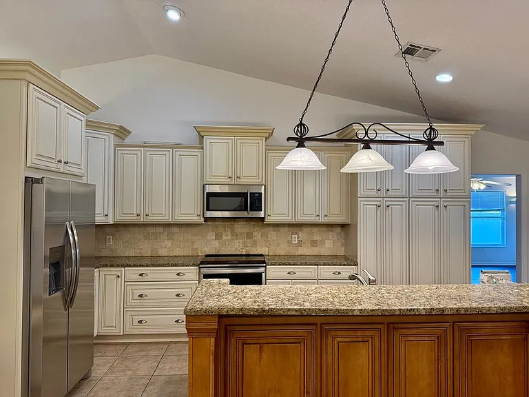 1512 Ison Ln — Photo 15