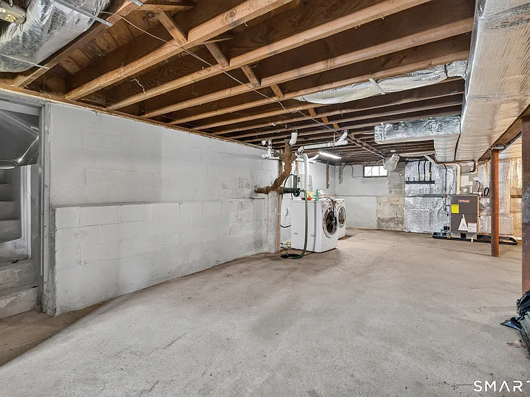 11 Stratfield Pl — Photo 34