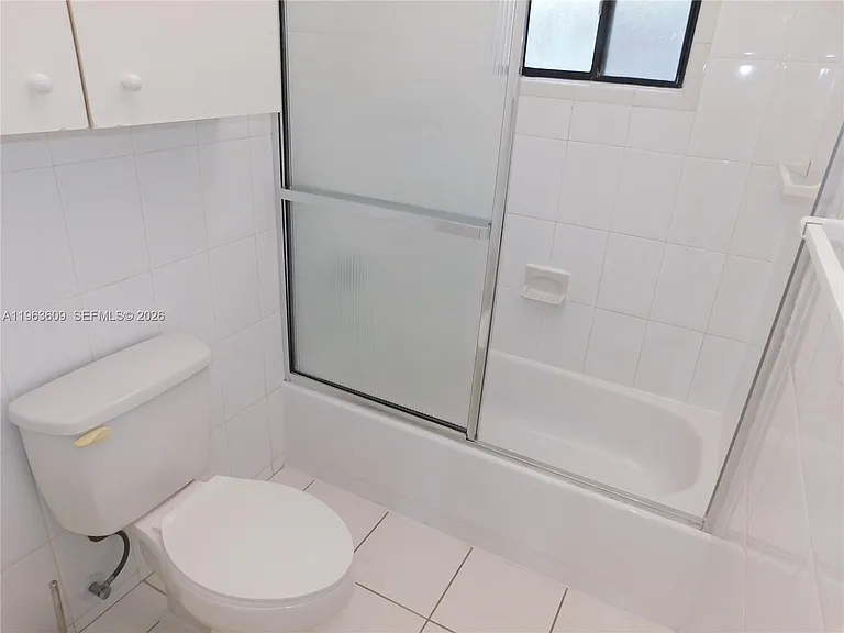 8025 SW 107th Ave #321 — Photo 8