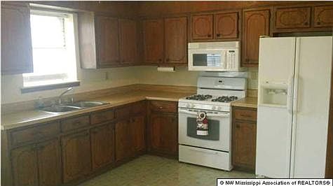 Ref stove and micro not incl