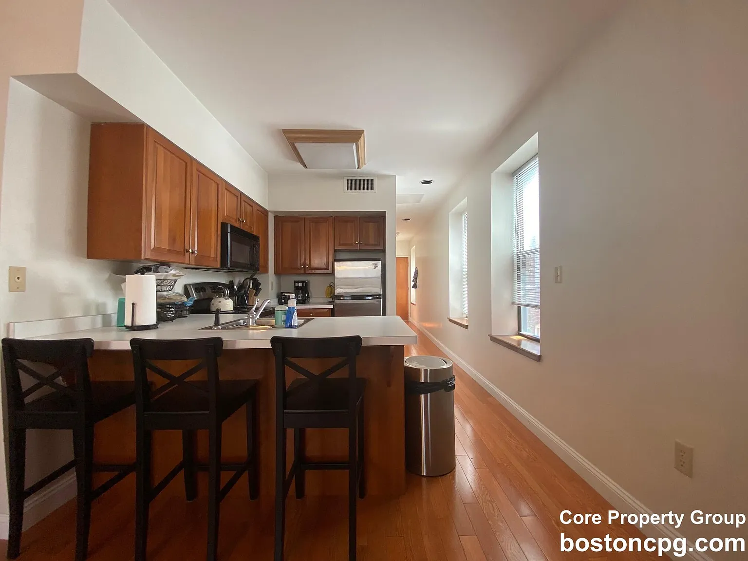 2 bed, 750 sqft, $4,100 — Photo 3