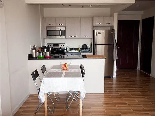 Rented by 18 REALTY | media 82