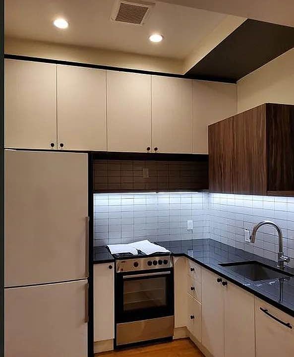 1st image of 1530 Putnam Ave #1C