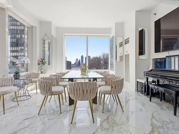 845 United Nations Plz APT 6A, New York, NY 10017