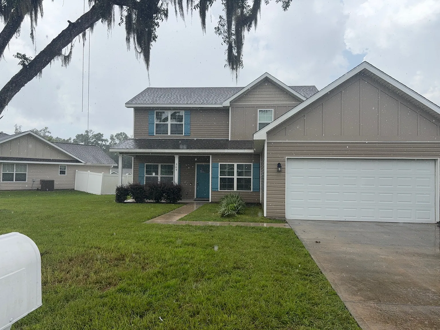 5 bed 3 bath Pet-Friendly Home — Photo 1
