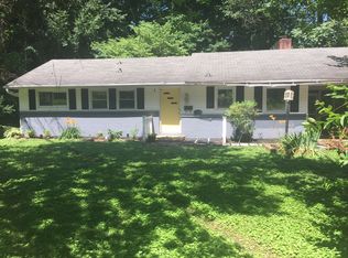 2500 Lullington Dr, Winston Salem, NC 27103