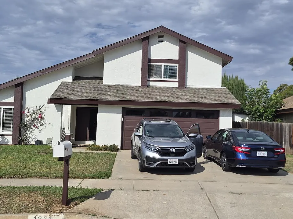 1231 Armstrong Cir