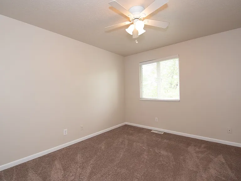 2270 S 700 E #2270 — Photo 14