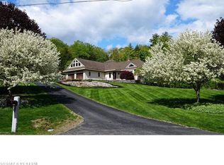 61 Par Four Dr, Auburn, ME 04210