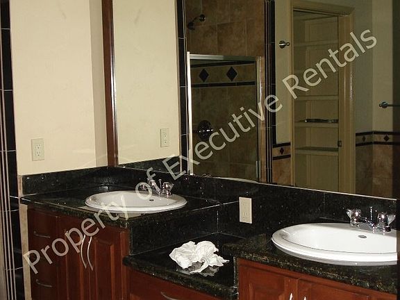5th image of 4218 Tres Ninos #B