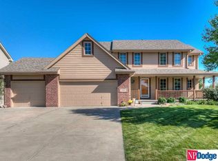 16906 Emiline St, Omaha, NE 68136