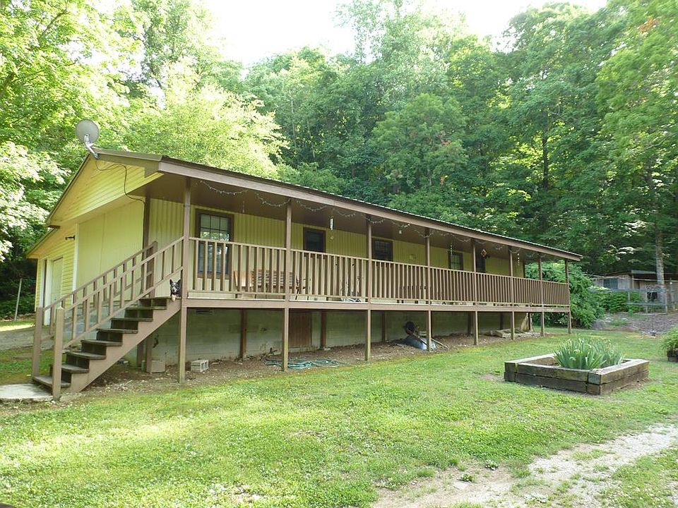 1st image of 384 Deer Trace Pkwy