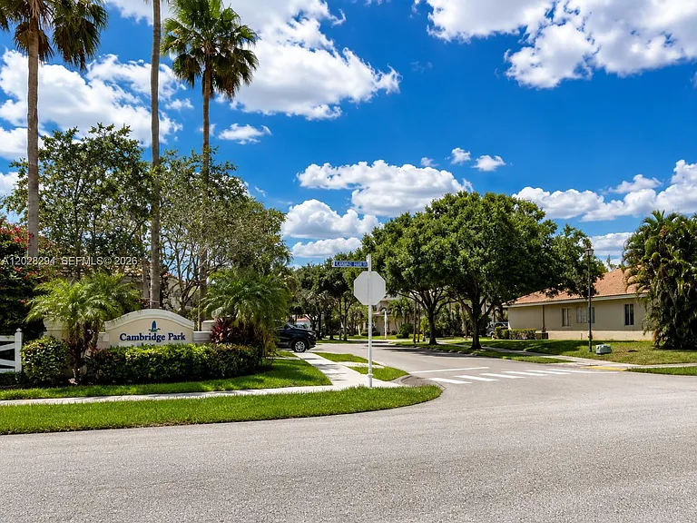 5528 Lake Tern Ct — Photo 2
