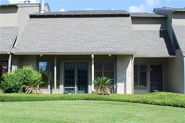 1st image of 698 Lakewood Dr
