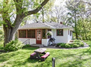 2160 Day Rd N, Maplewood, MN 55109