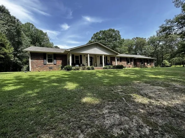 82 Ester Ln, Ramer, TN 38367