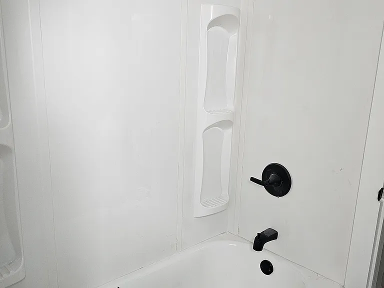 107 Paxson Ave — Photo 16
