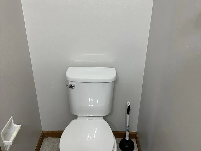 1510 Hawk Cir #A — Photo 2