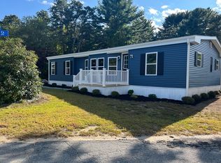 39 William St, Carver, MA 02330