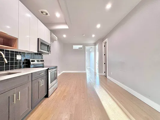 Rented by Doorway NYC, LLC | media 1