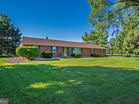 3rd image of 645 Greylag Rd