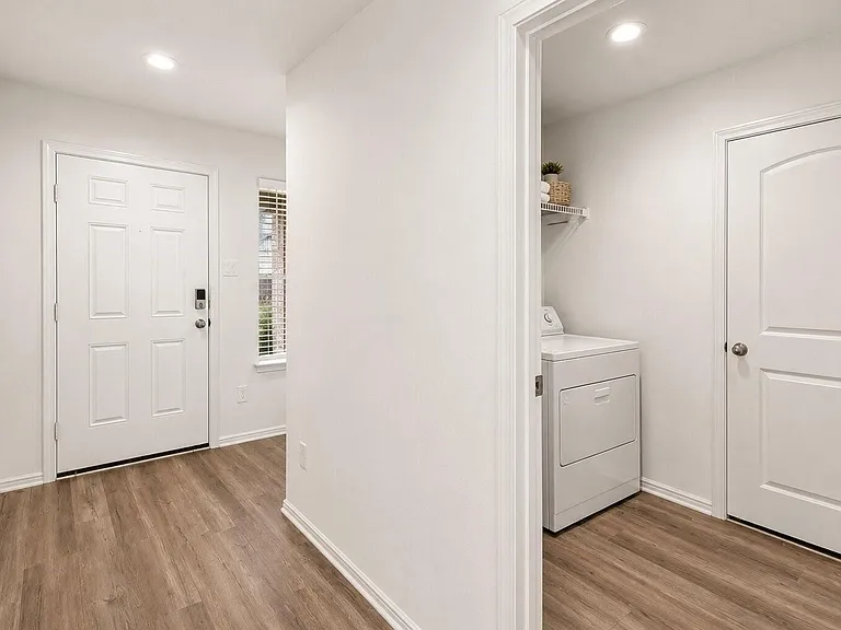 5306 Evergreen Heights Ln — Photo 4
