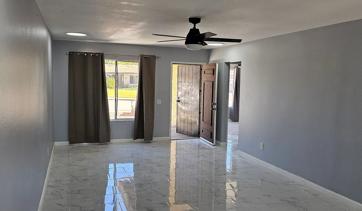 Remodeled 2bed 2 bath Ground level - Senior Living Community — Photo 4