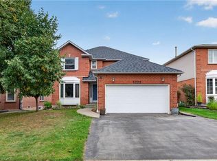 3222 Wentworth St, Burlington, ON L7M 2N4