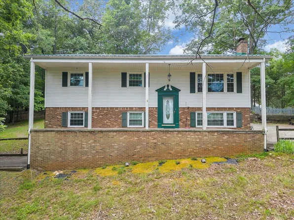 869 Lakeshore Terrace Rd, Hardy, VA 24101