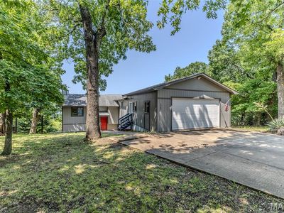 1369 Bluff Dr, Osage Beach, MO, 65065