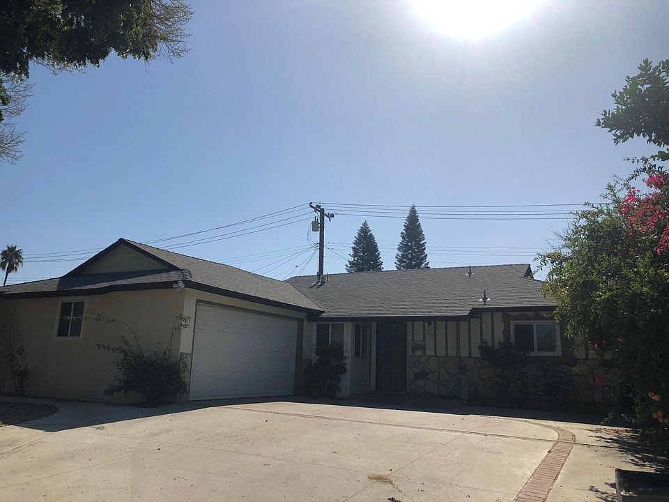 1st image of 2834 Santez Dr