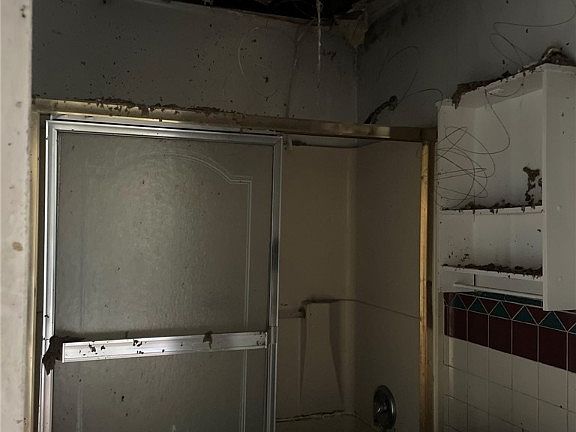 5th image of 4650 Camden Ave