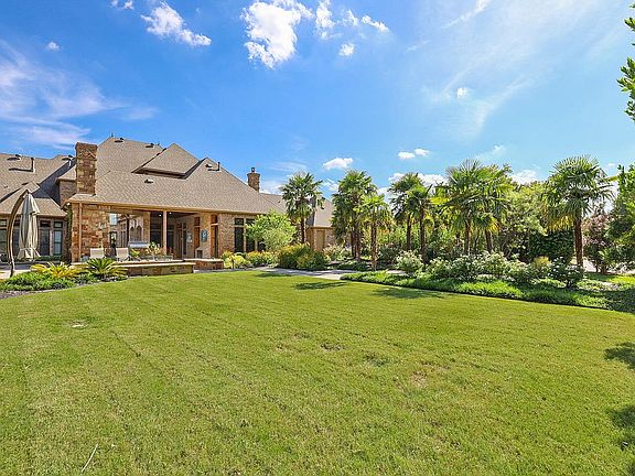 5th image of 2118 Miracle Pointe Dr