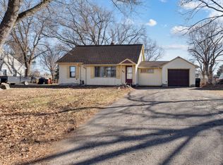 144 Skillman Ave E, Maplewood, MN 55117