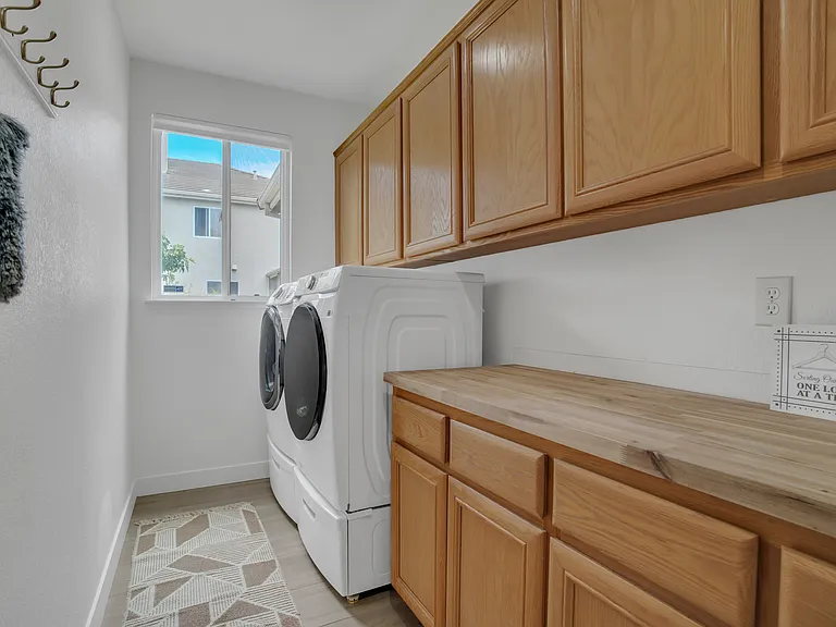 3437 Mesa Verde Cir — Photo 22