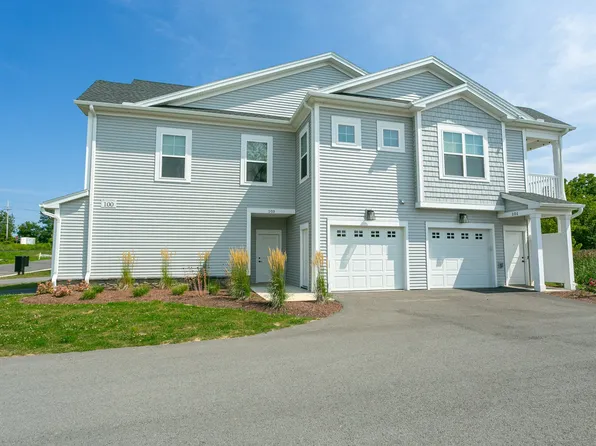 101 E Genesee Pointe Dr, West Henrietta, NY 14586