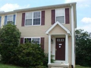 209 Copperfield Ln, Winchester, VA 22602