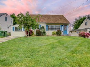 33 Ash Ter, Parlin, NJ 08859